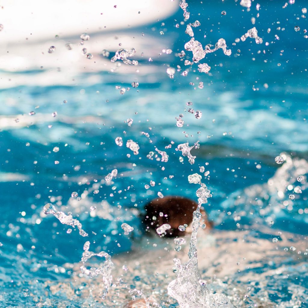 swimmer drowning in pool